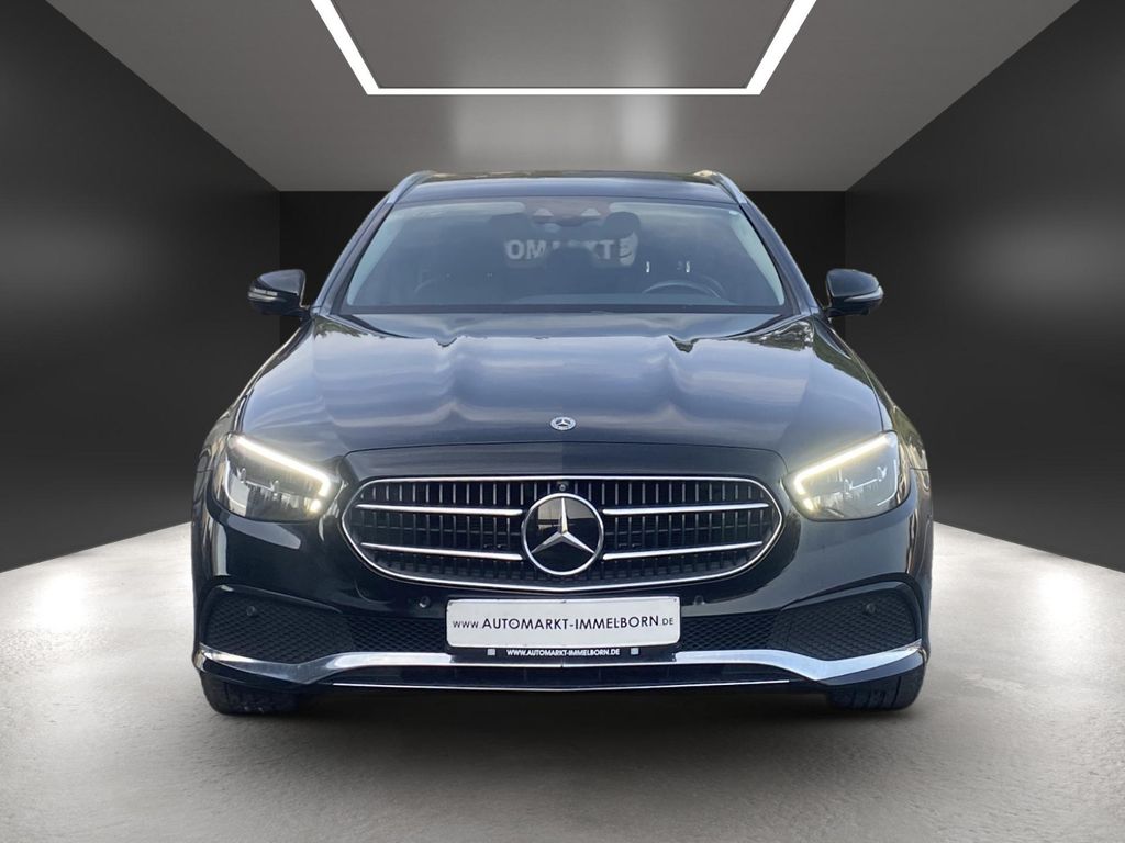Mercedes-Benz E 300 2022