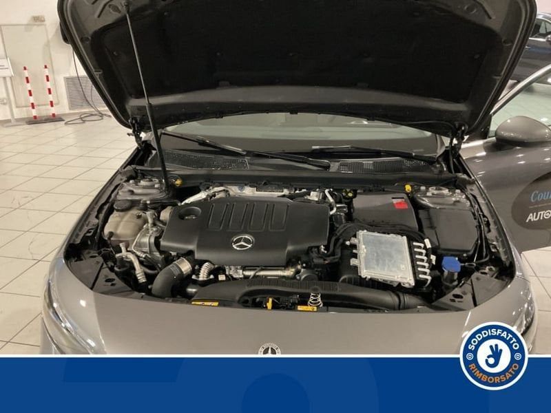 Mercedes-Benz A 180 2024