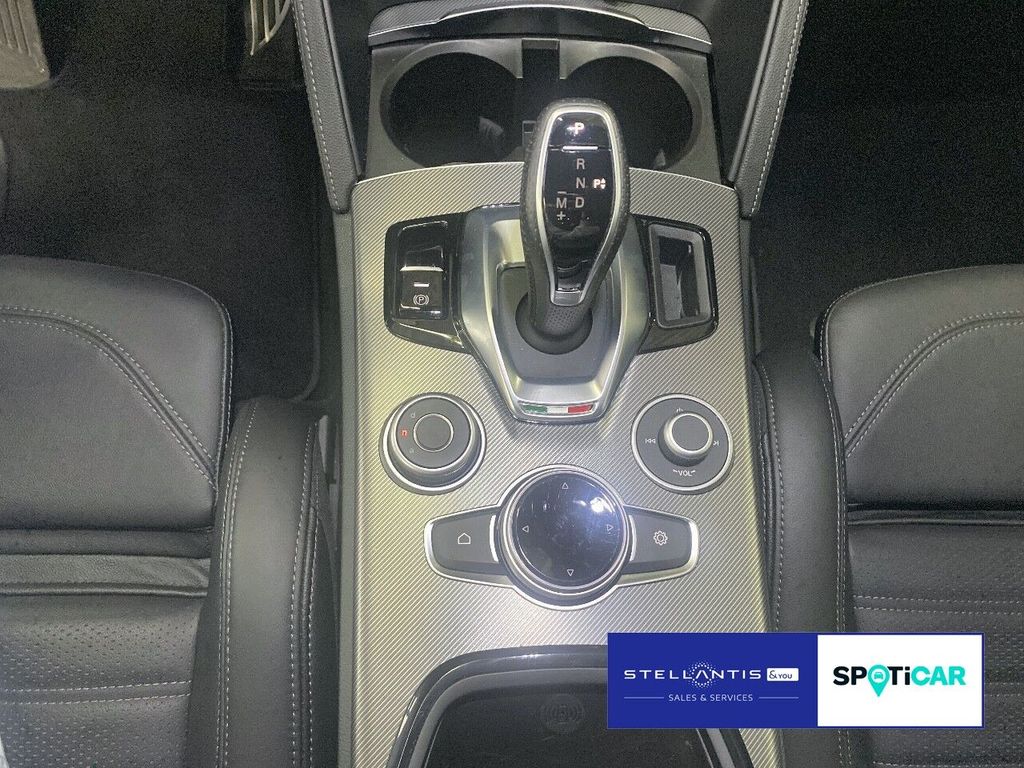 Alfa Romeo Stelvio 2024