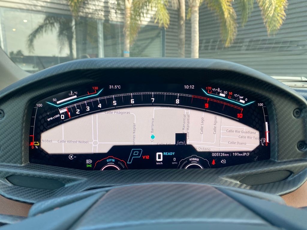 Lamborghini Revuelto 2024