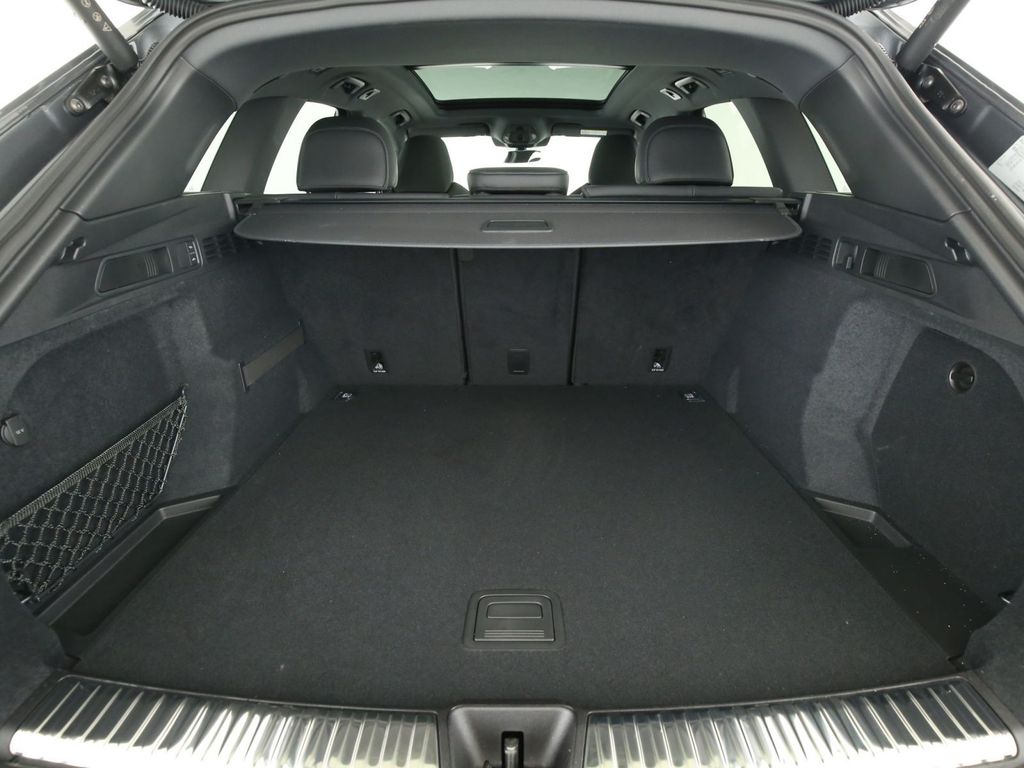 Audi SQ5 2025