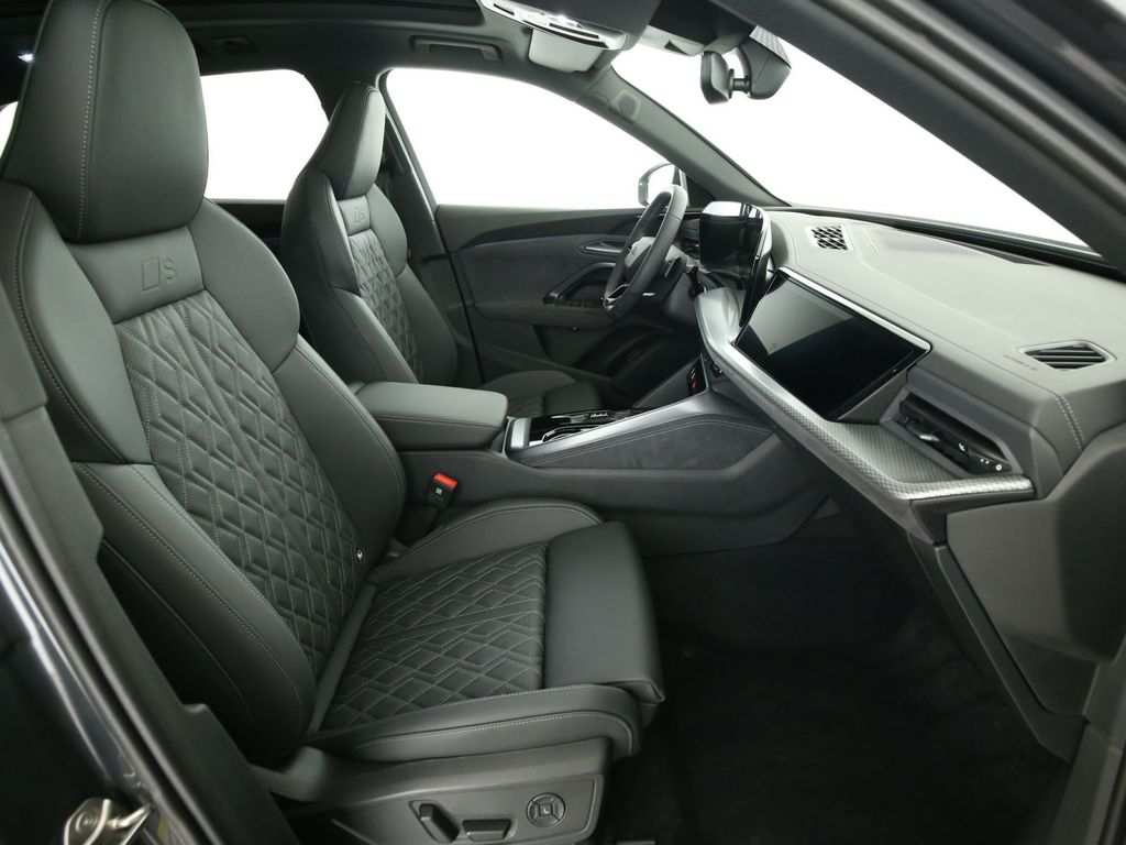 Audi SQ5 2025