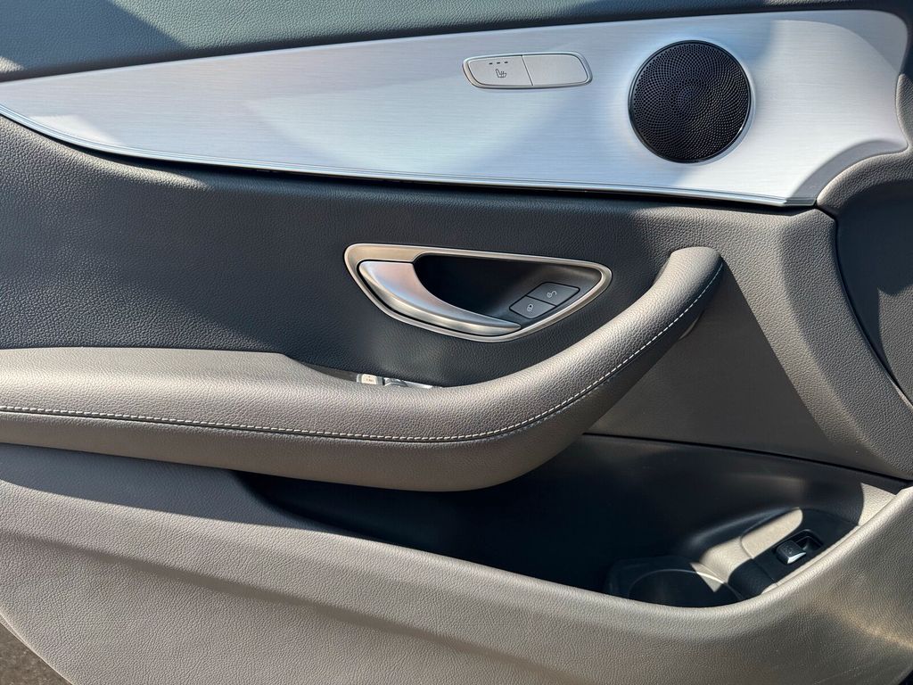 Mercedes-Benz E 300 2022