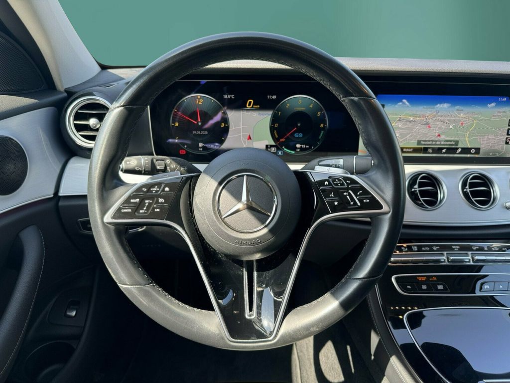 Mercedes-Benz E 300 2022