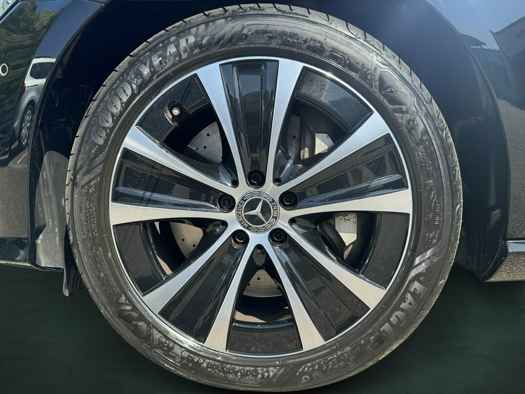 Mercedes-Benz E 300 2022