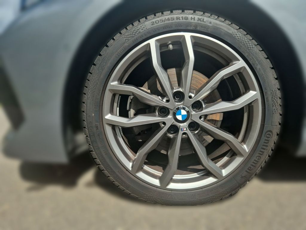 BMW 218 2024
