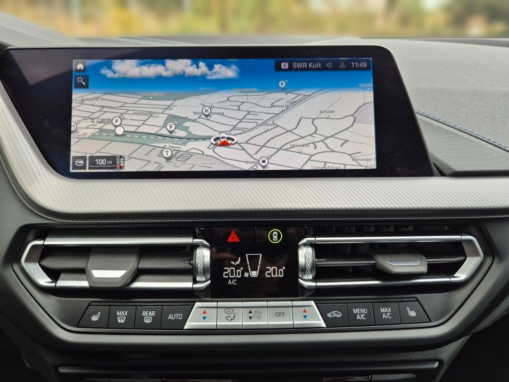 BMW 218 2024