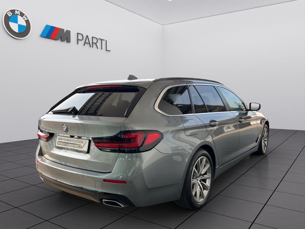 BMW 520 2023