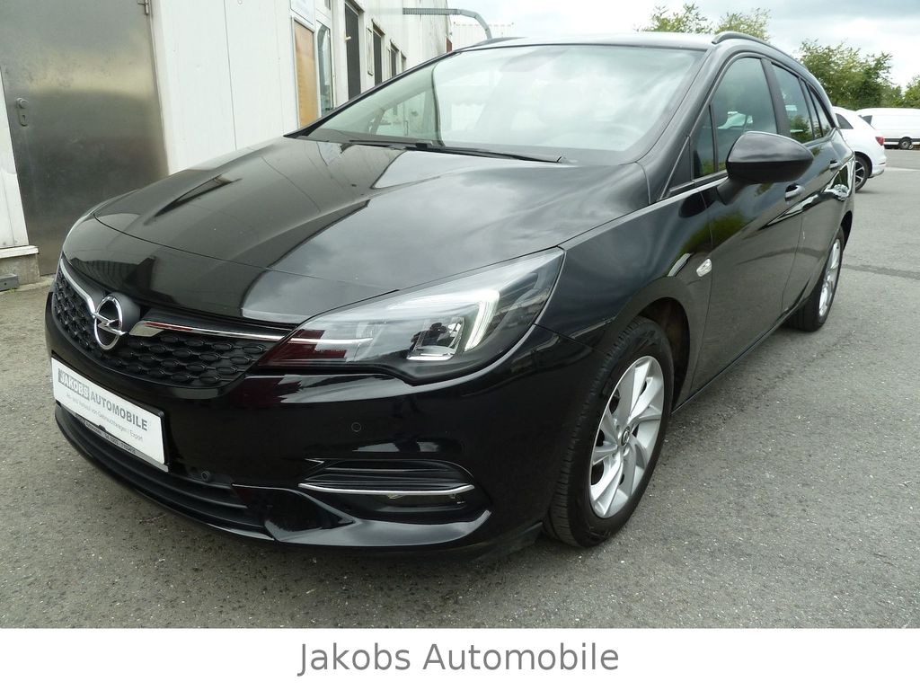 Opel Astra 2021