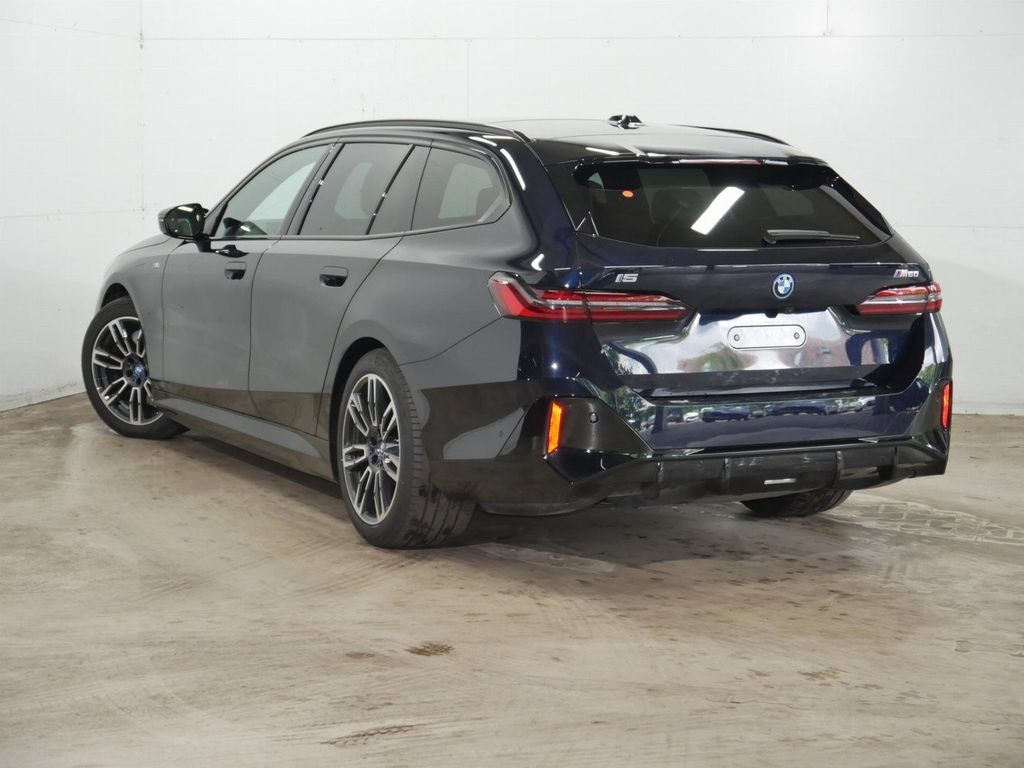 BMW i5 2025