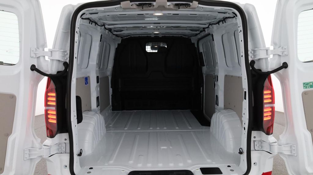 Volkswagen T7 Transporter