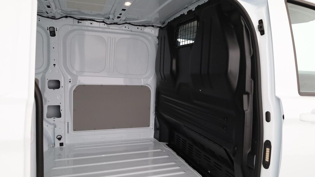 Volkswagen T7 Transporter