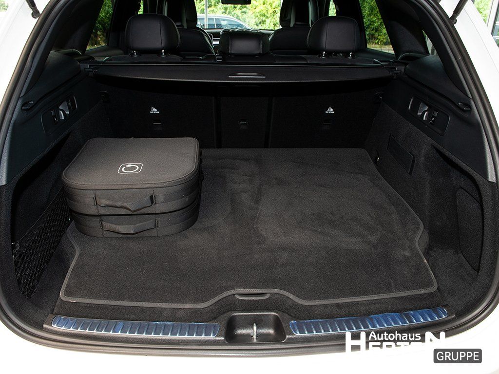 Mercedes-Benz GLC 300 2024