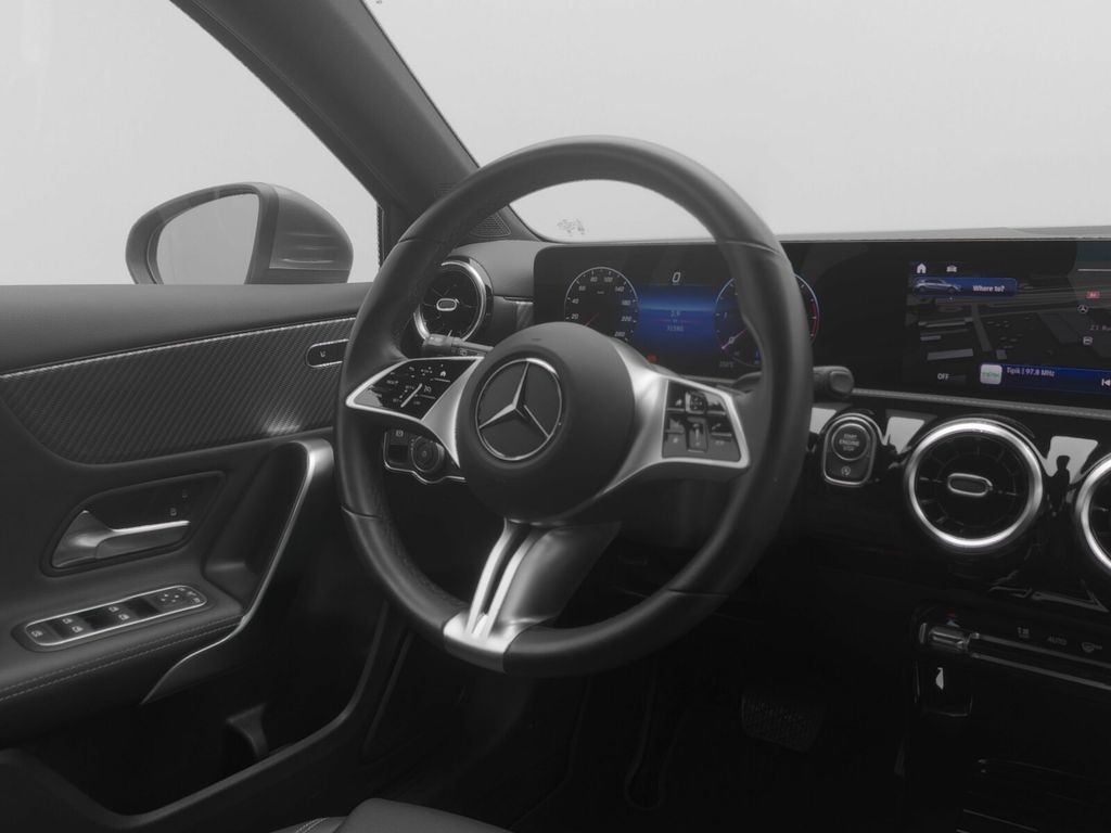 Mercedes-Benz A 180 2024