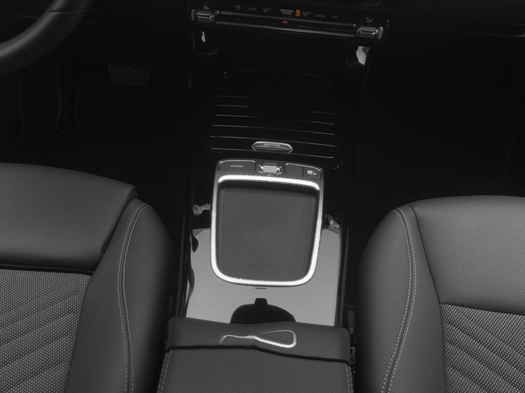 Mercedes-Benz A 180 2024