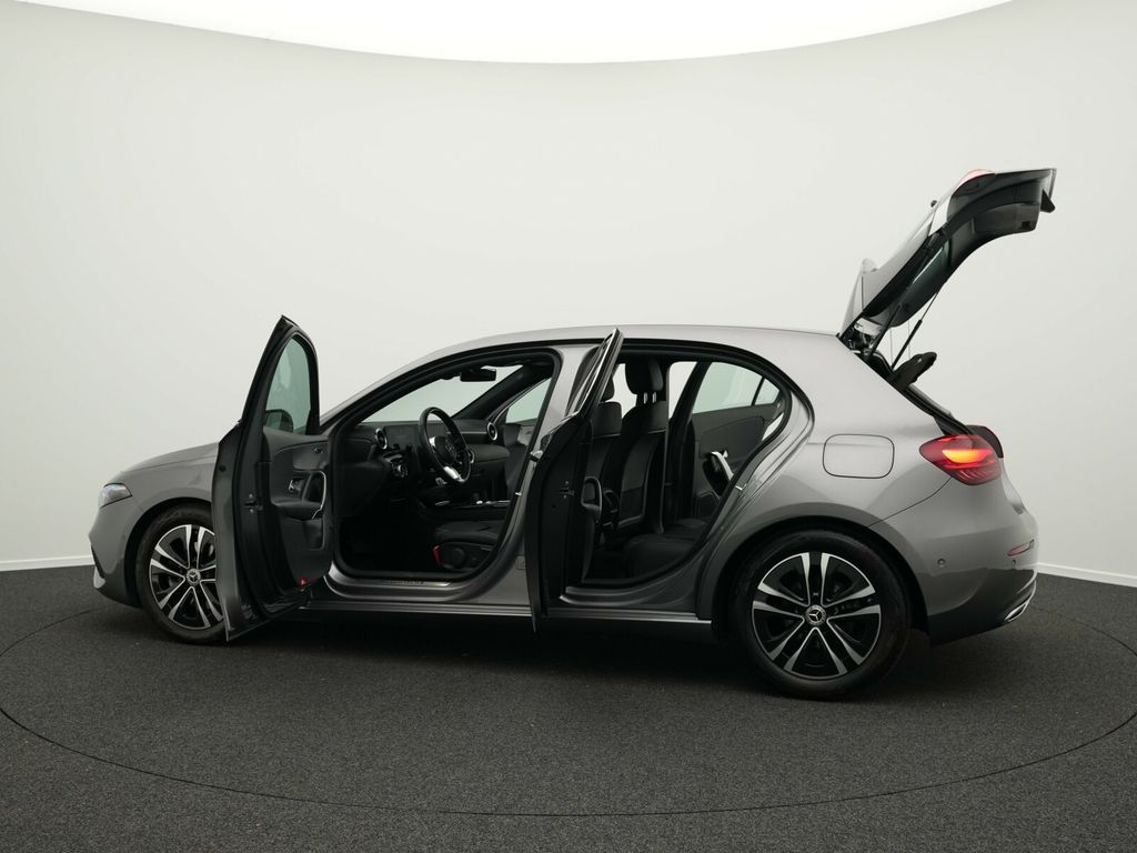 Mercedes-Benz A 180 2024