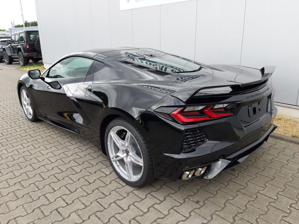 Corvette C8 2025