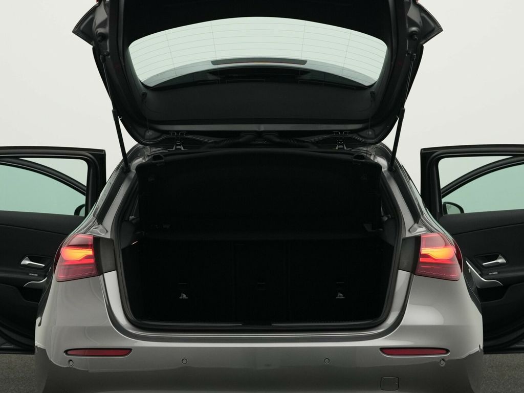 Mercedes-Benz A 180 2024