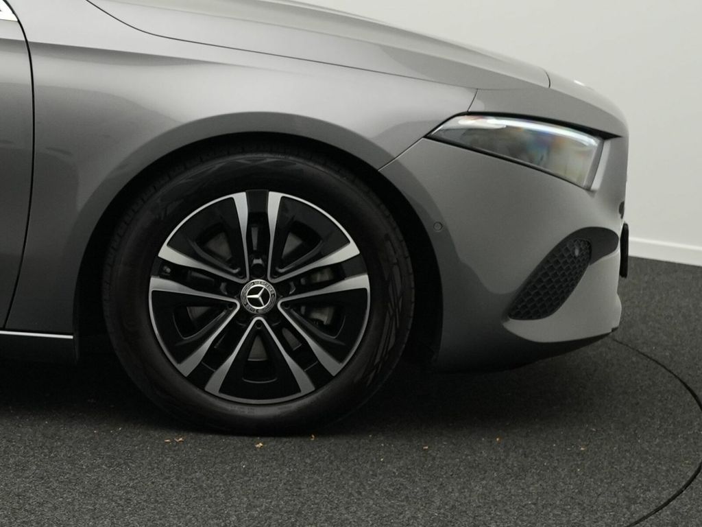 Mercedes-Benz A 180 2024