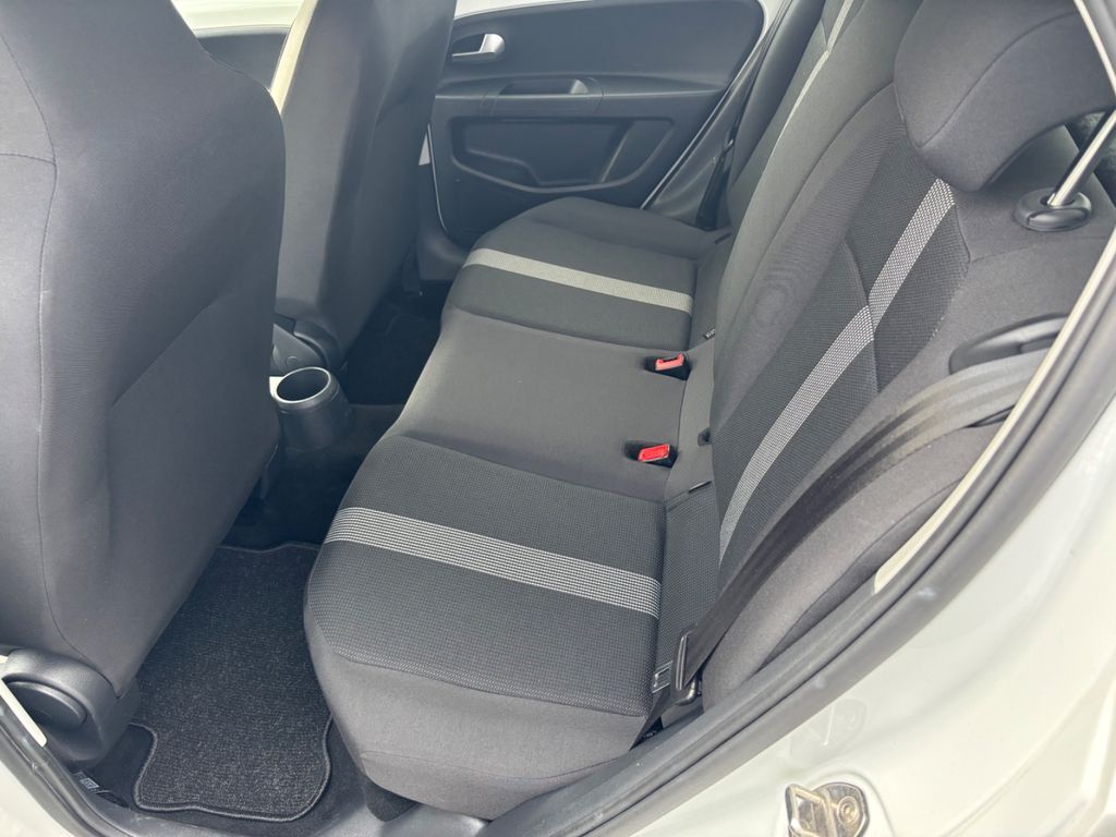 Volkswagen up! 2018