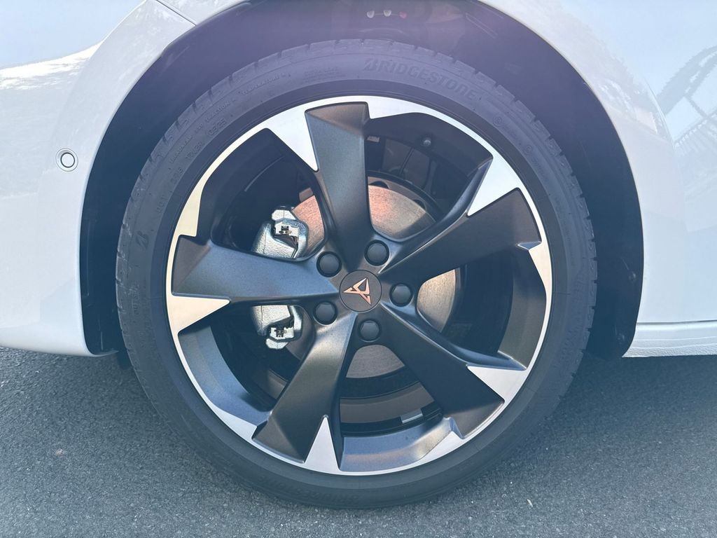 Cupra Leon 2025