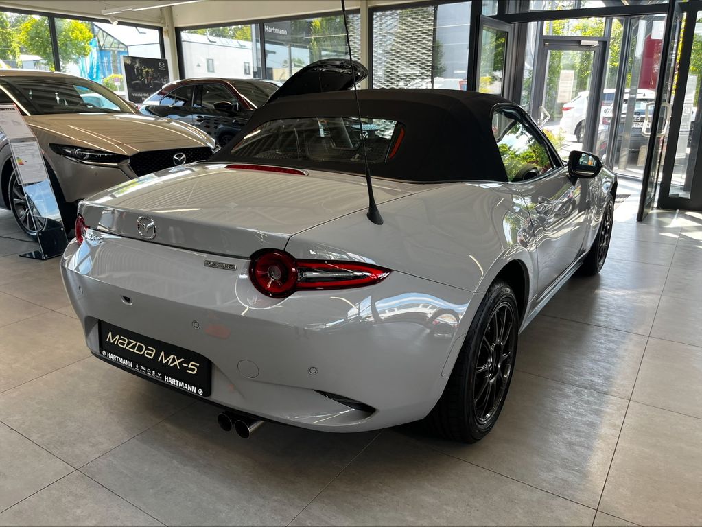 Mazda MX-5 2025
