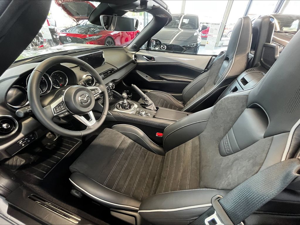 Mazda MX-5 2025