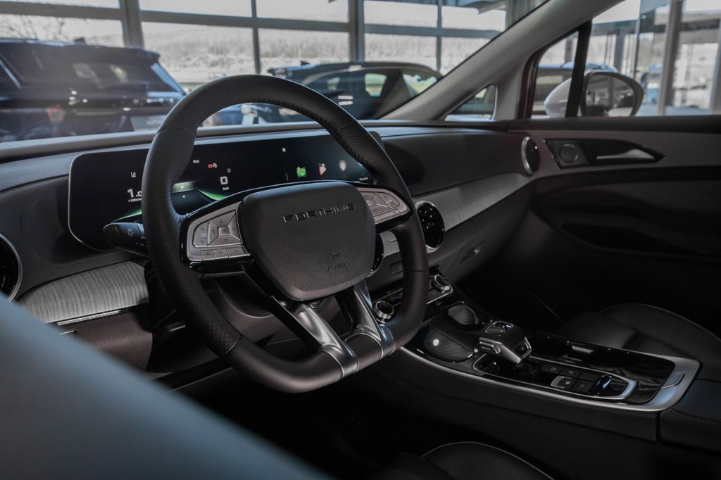 DFSK Forthing 4 2025