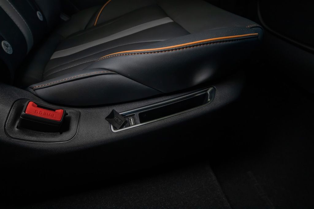 DFSK Forthing 4 2025