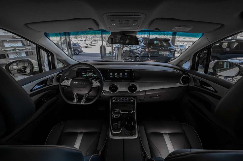 DFSK Forthing 4 2025