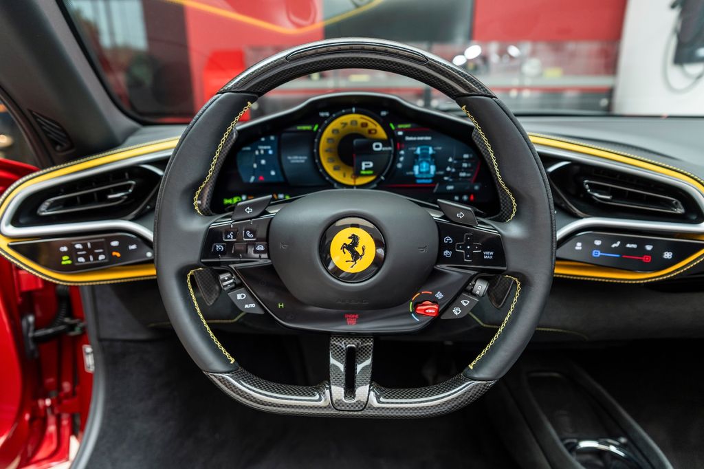 Ferrari 296 GTS 2024