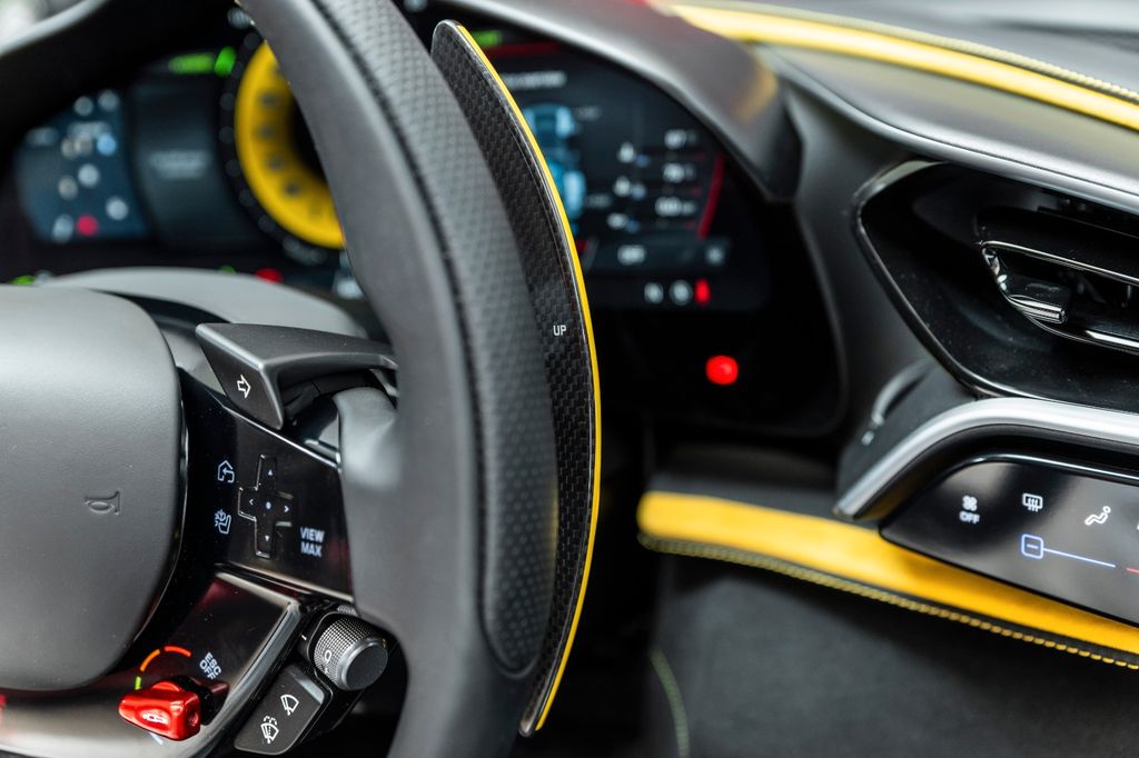 Ferrari 296 GTS 2024