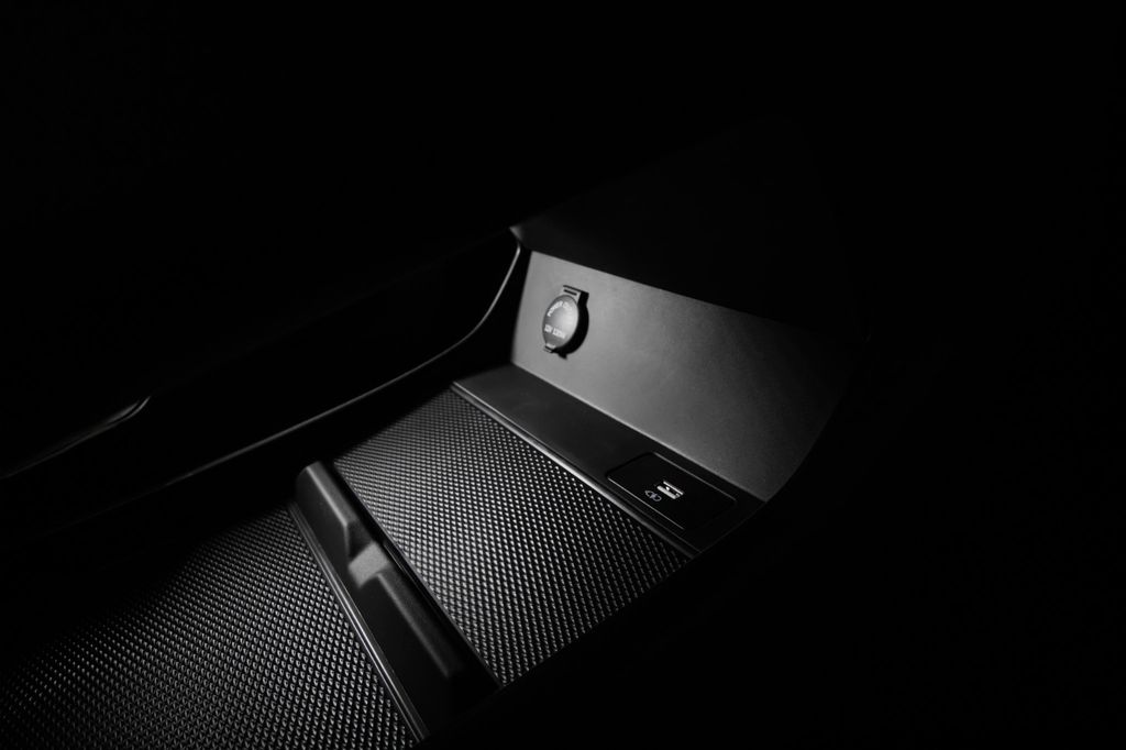 DFSK Forthing 4 2025