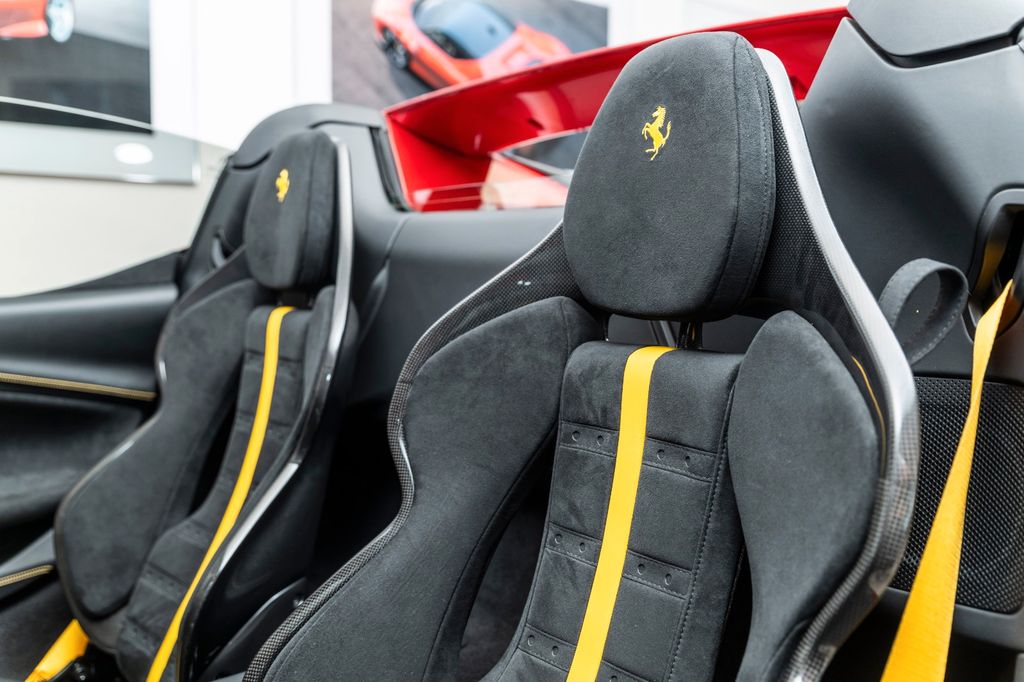 Ferrari 296 GTS 2024