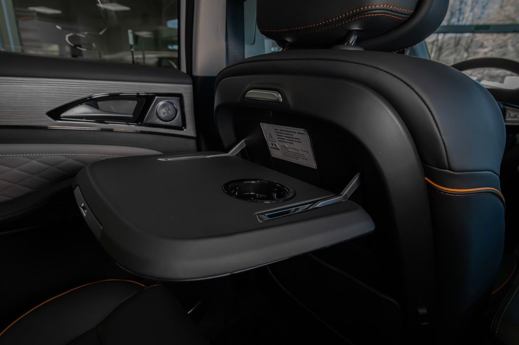 DFSK Forthing 4 2025