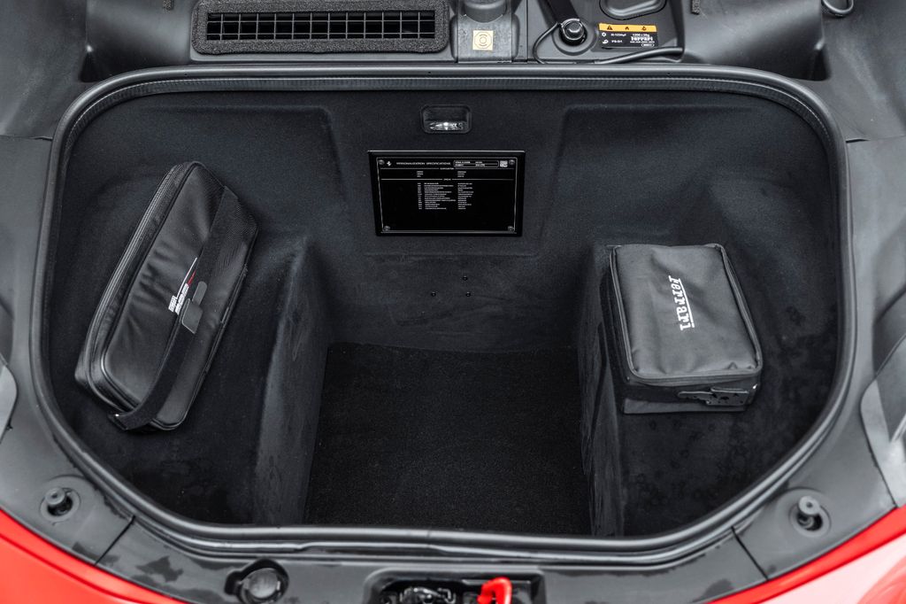 Ferrari 296 GTS 2024