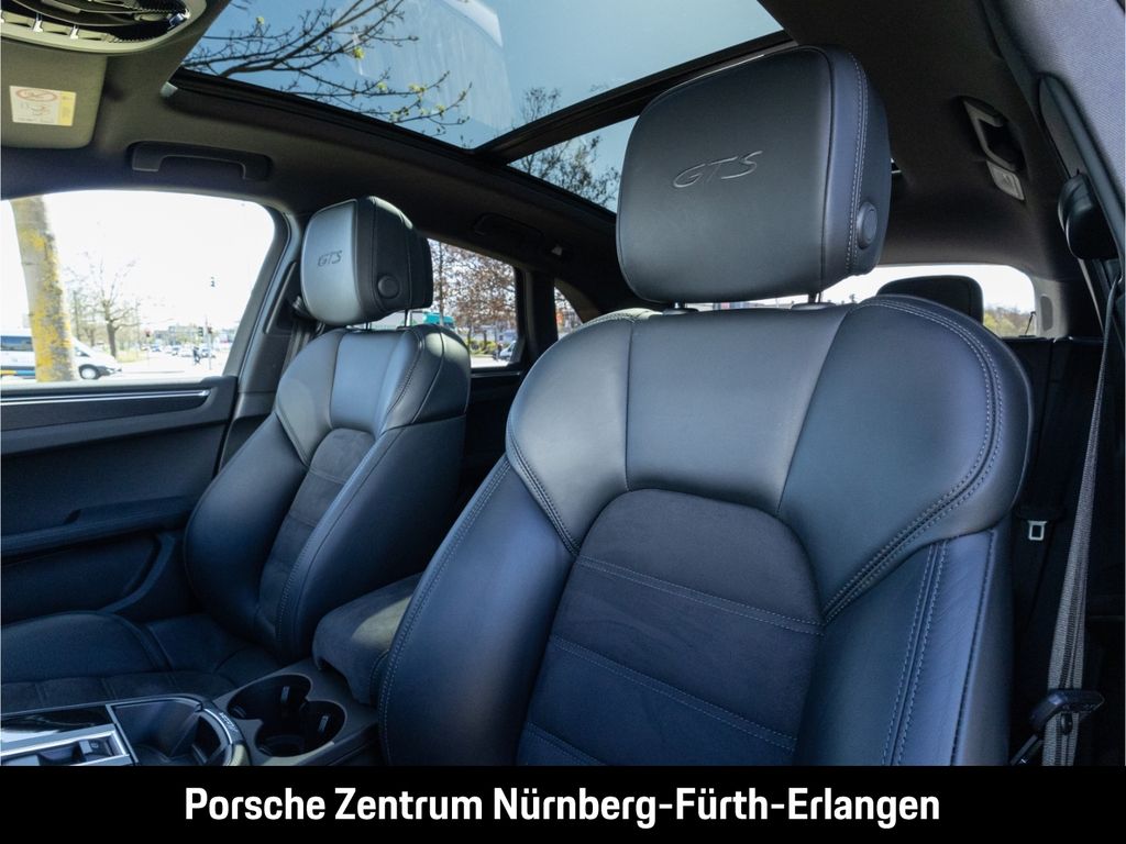 Porsche Macan 2024