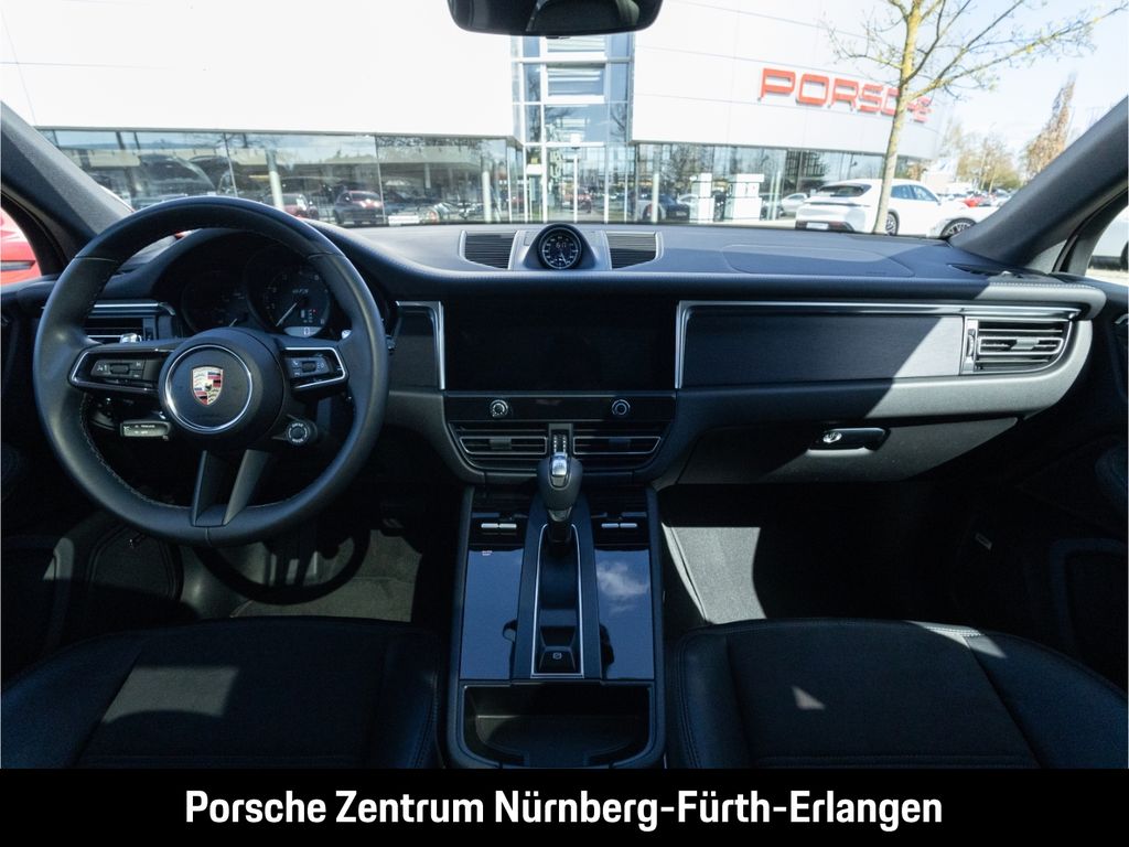 Porsche Macan 2024