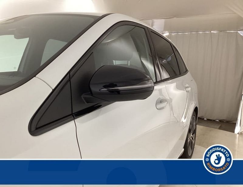 Mercedes-Benz B 180 2023