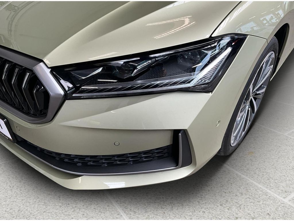 Skoda Superb 2025