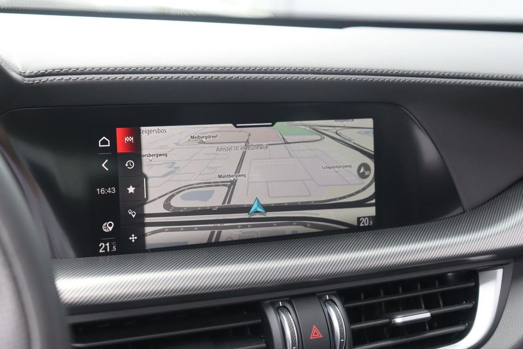 Alfa Romeo Stelvio 2022