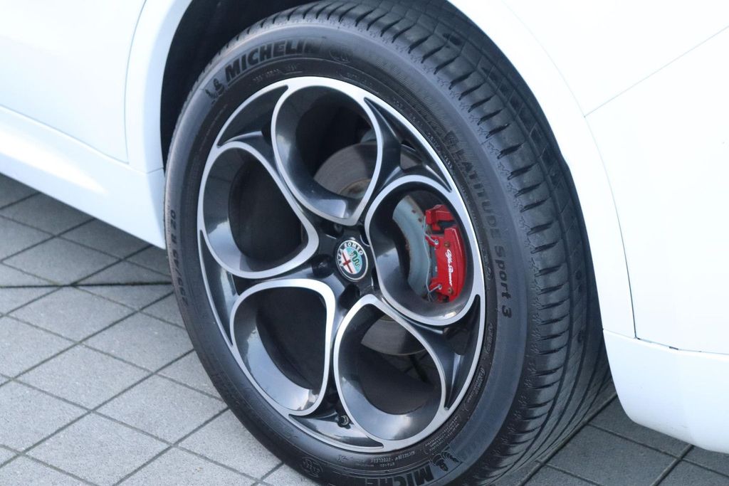 Alfa Romeo Stelvio 2022