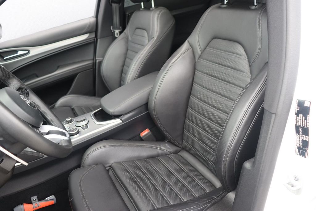 Alfa Romeo Stelvio 2022