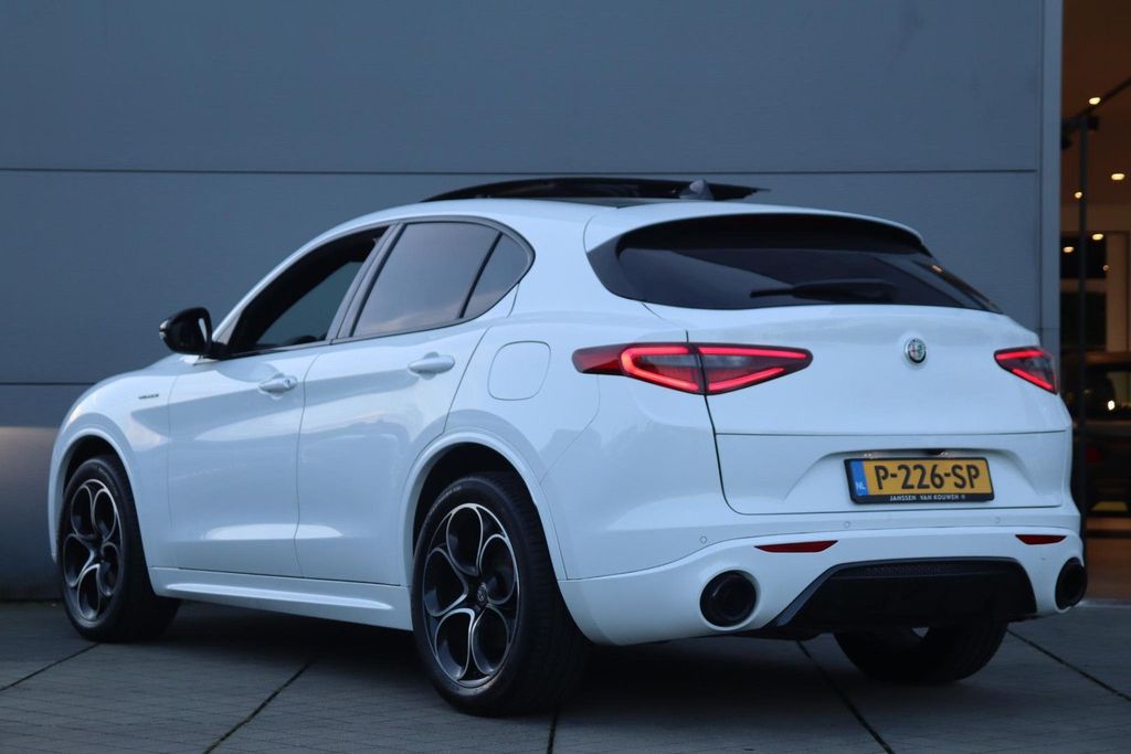 Alfa Romeo Stelvio 2022