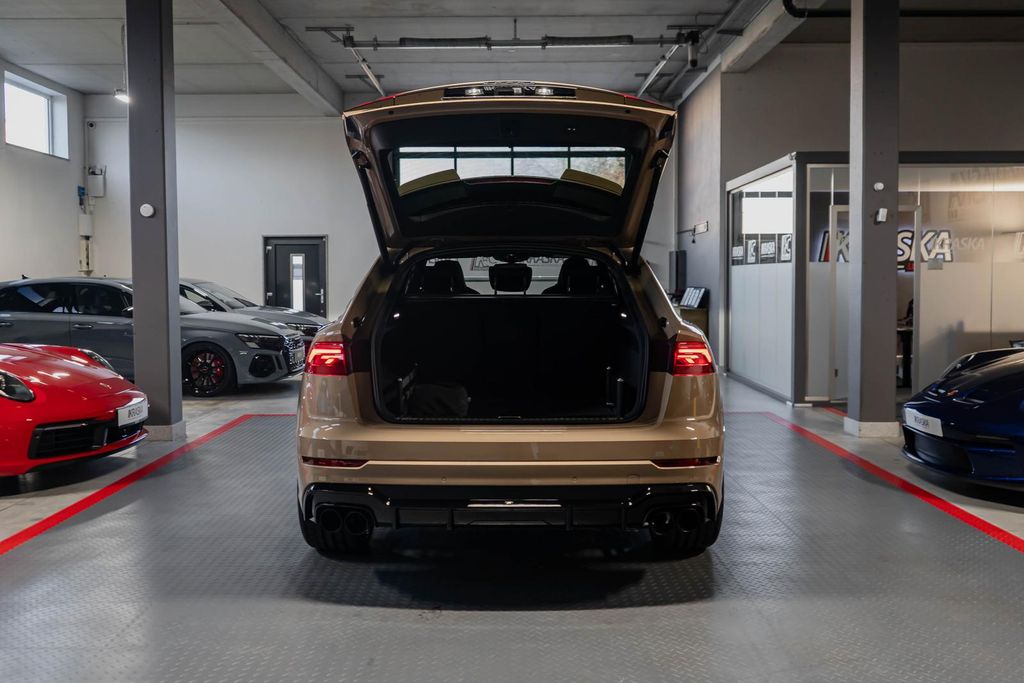 Audi SQ8 2024