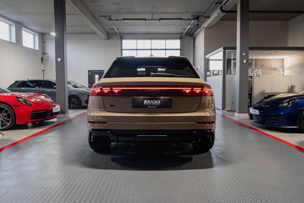 Audi SQ8 2024