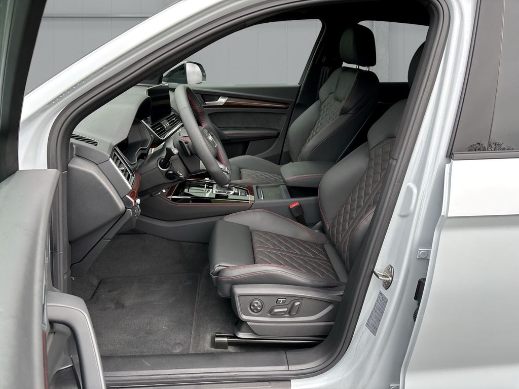 Audi SQ5 2025