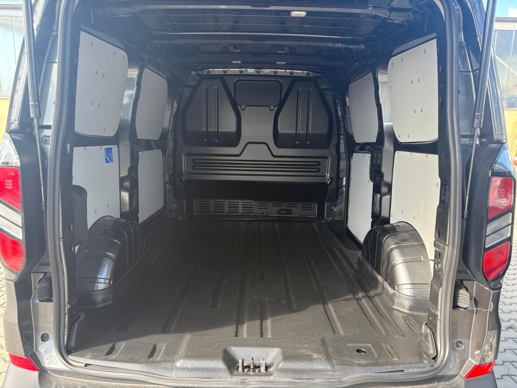 Ford Transit Custom 2025