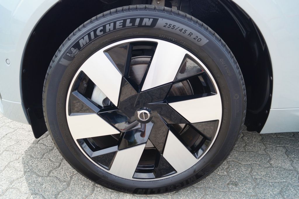 Volvo XC60 2024
