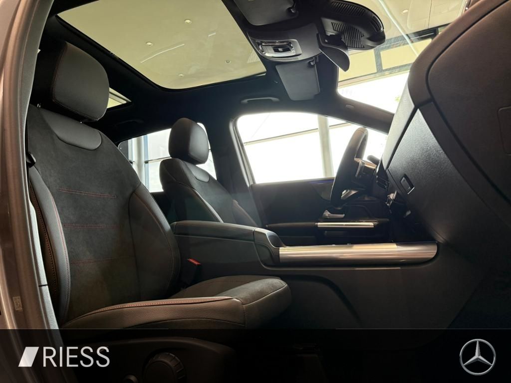 Mercedes-Benz B 200 2025